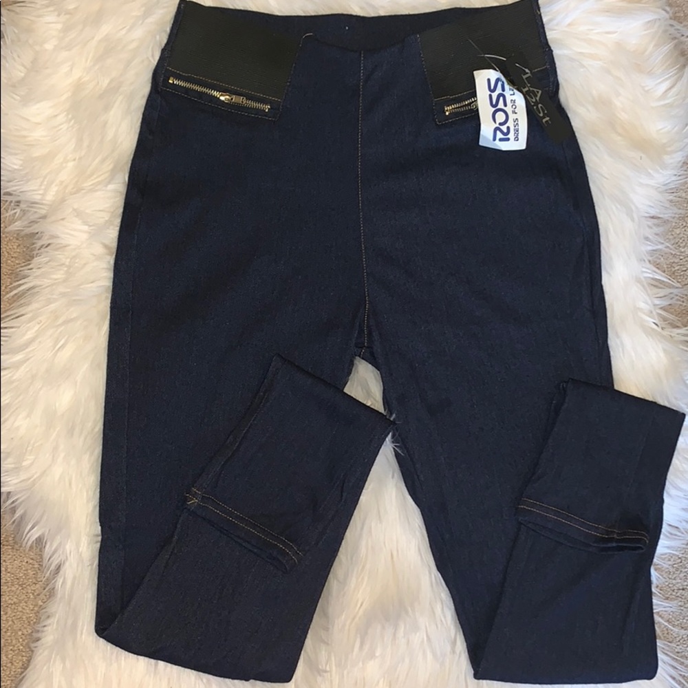 Cute jegginings w/ black waist band